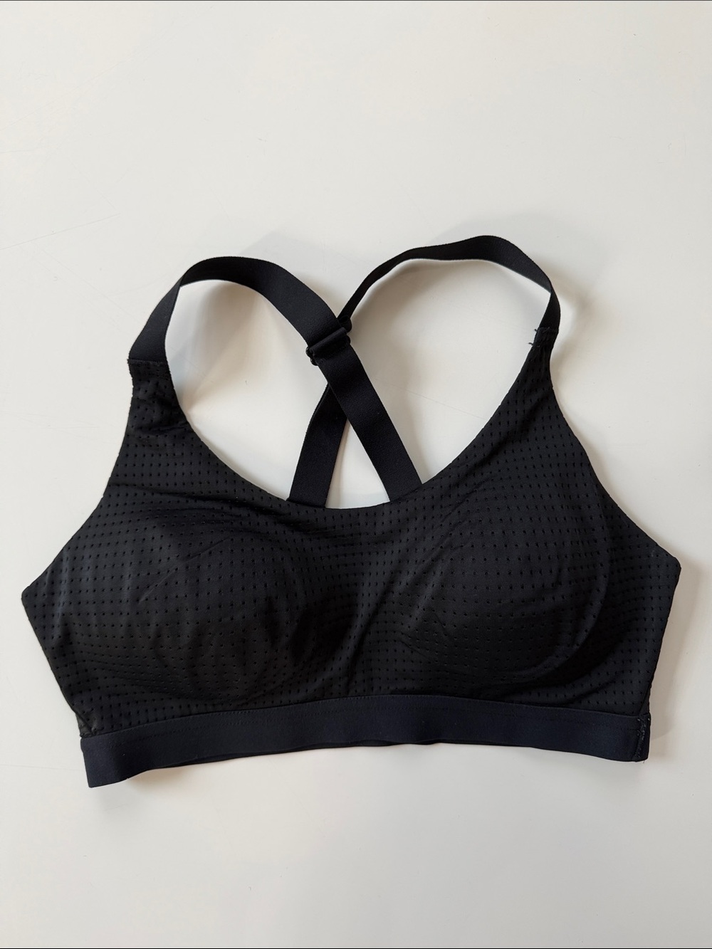 Women's Black Cross-Back Seamless Sports Bra